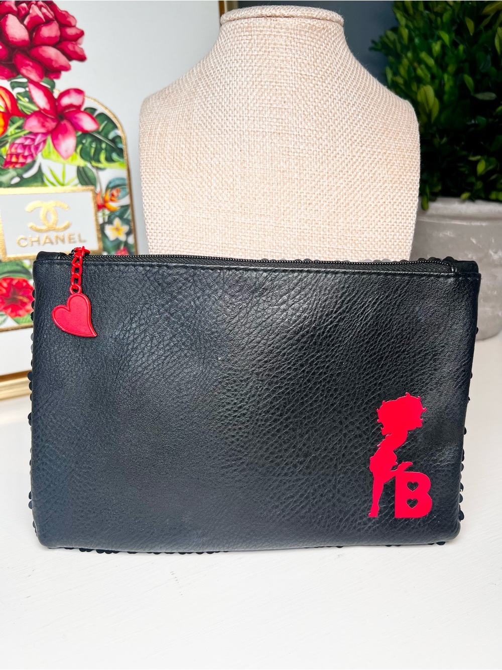 Betty Boop Black Leather Sequins Zip Pouch Red Heart Accent Zipper Pull